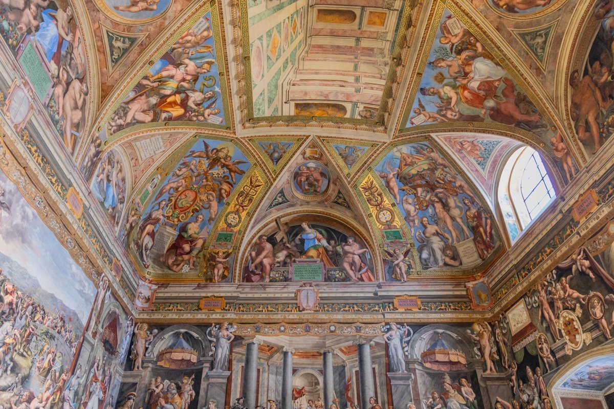 Plafond d'une chambre de Raphaël