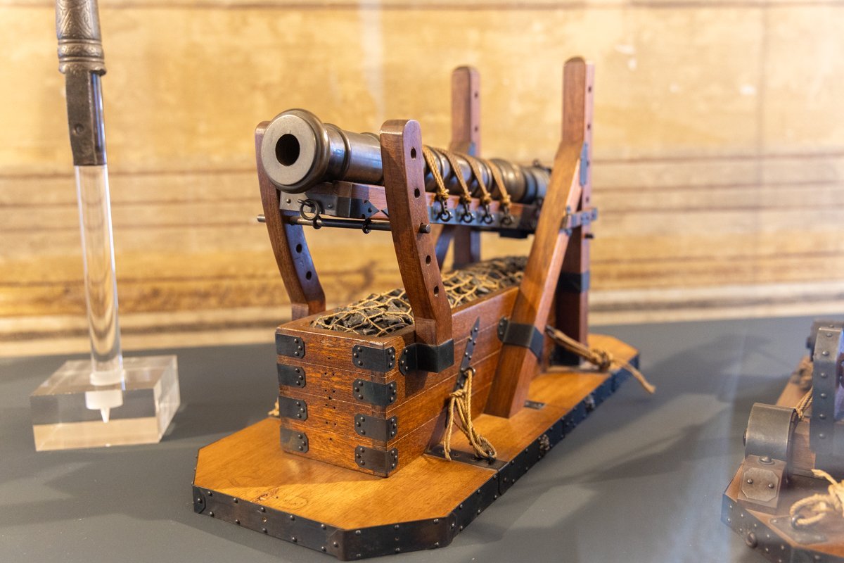 Petite réplique d'un canon