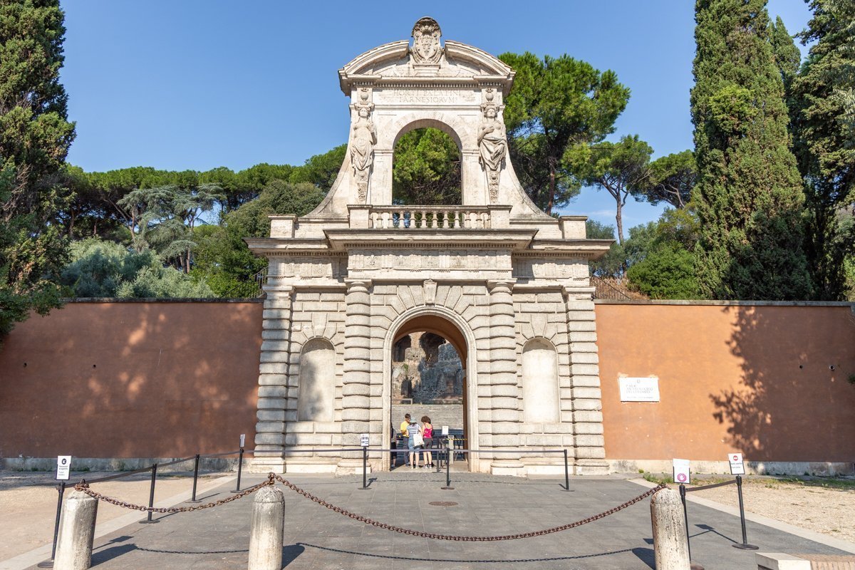 Entrée principale du Palatin