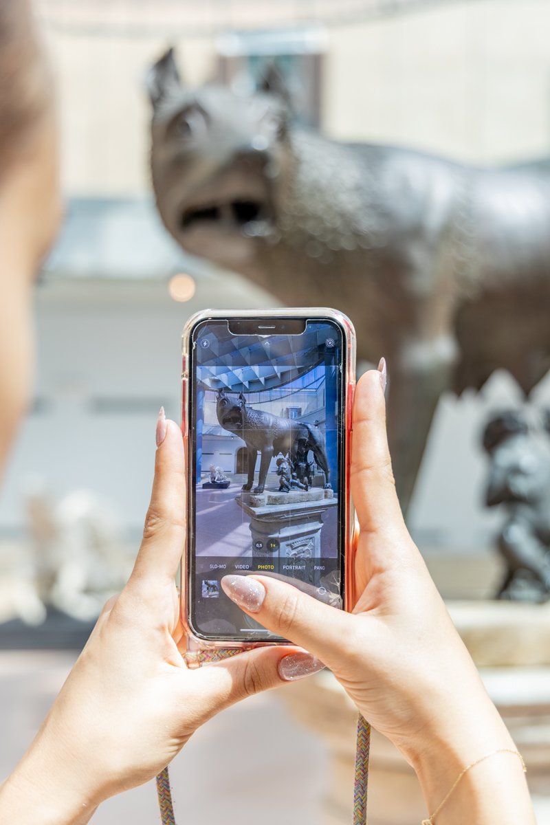 Prise en photo de la Louve Capitoline