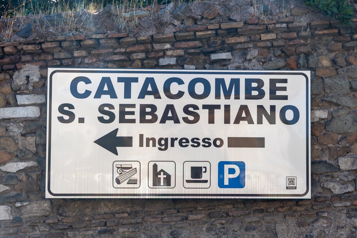 Panneau des Catacombes San Sebastiano