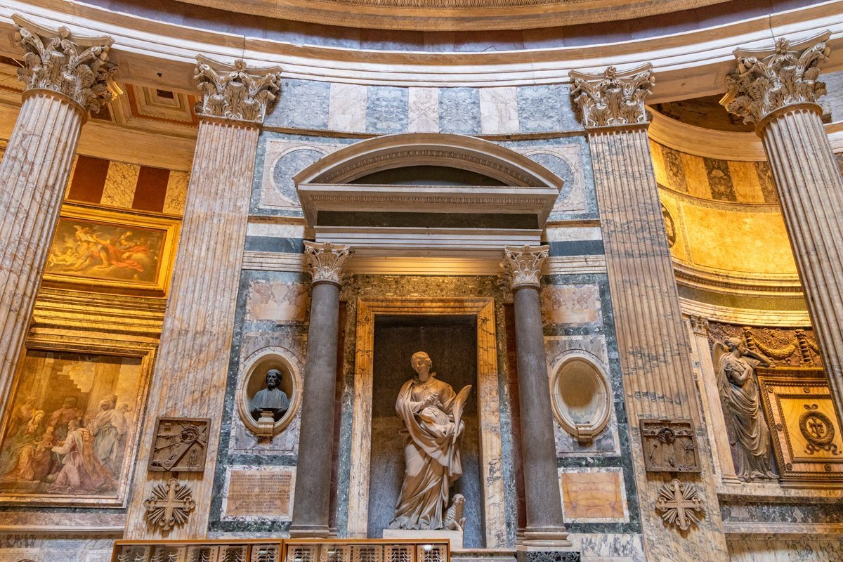 Statue