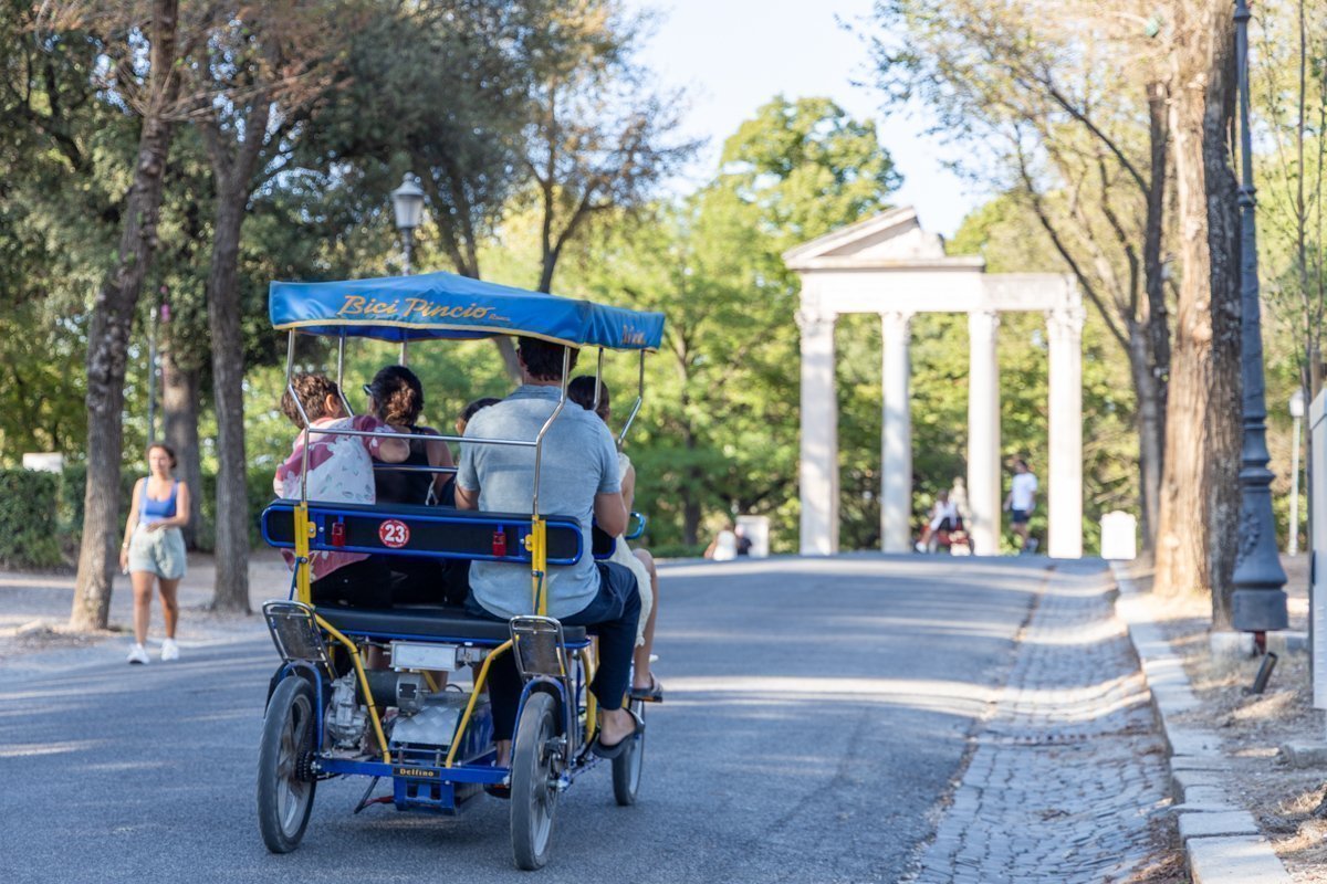 Vélo à 4 places pour se déplacer