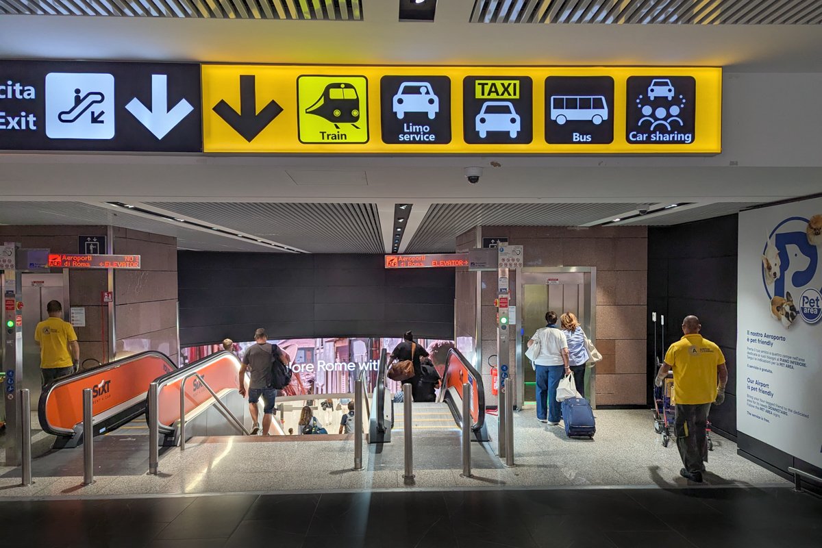 Indications pour quitter l'aéroport