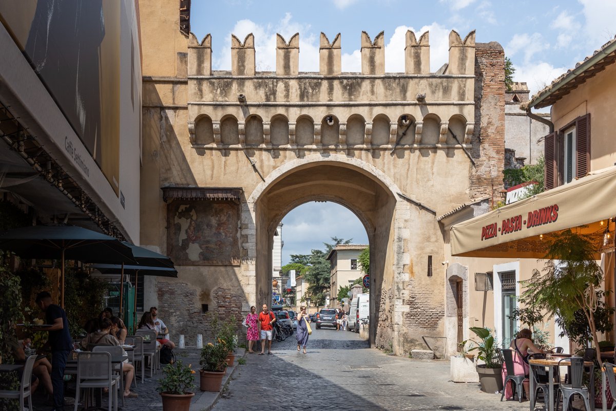 Porta Settimiana