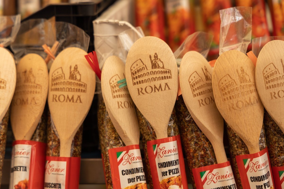 Cuillères en bois de souvenir