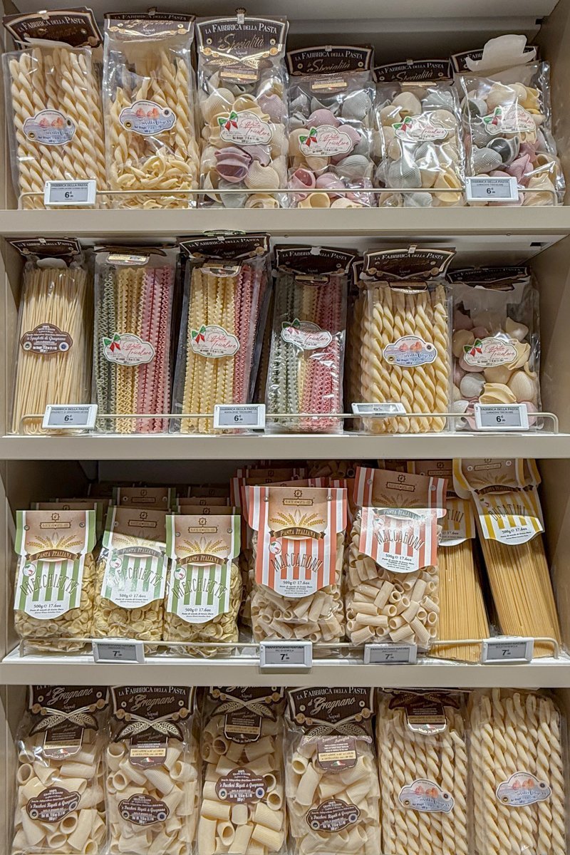 étagère de pâtes