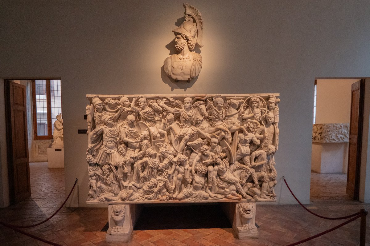 le grand sarcophage ludosivi