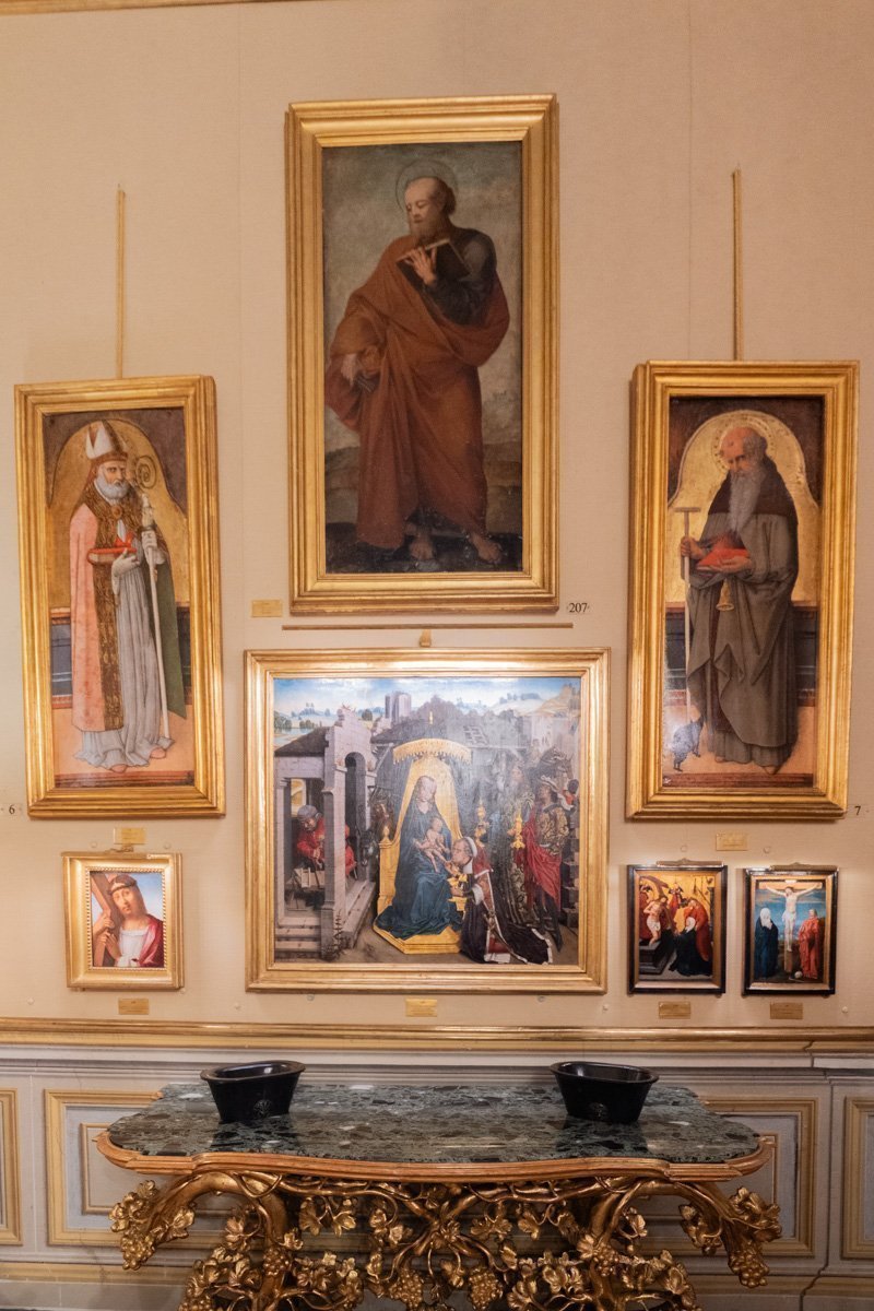 ensemble de portraits de papes