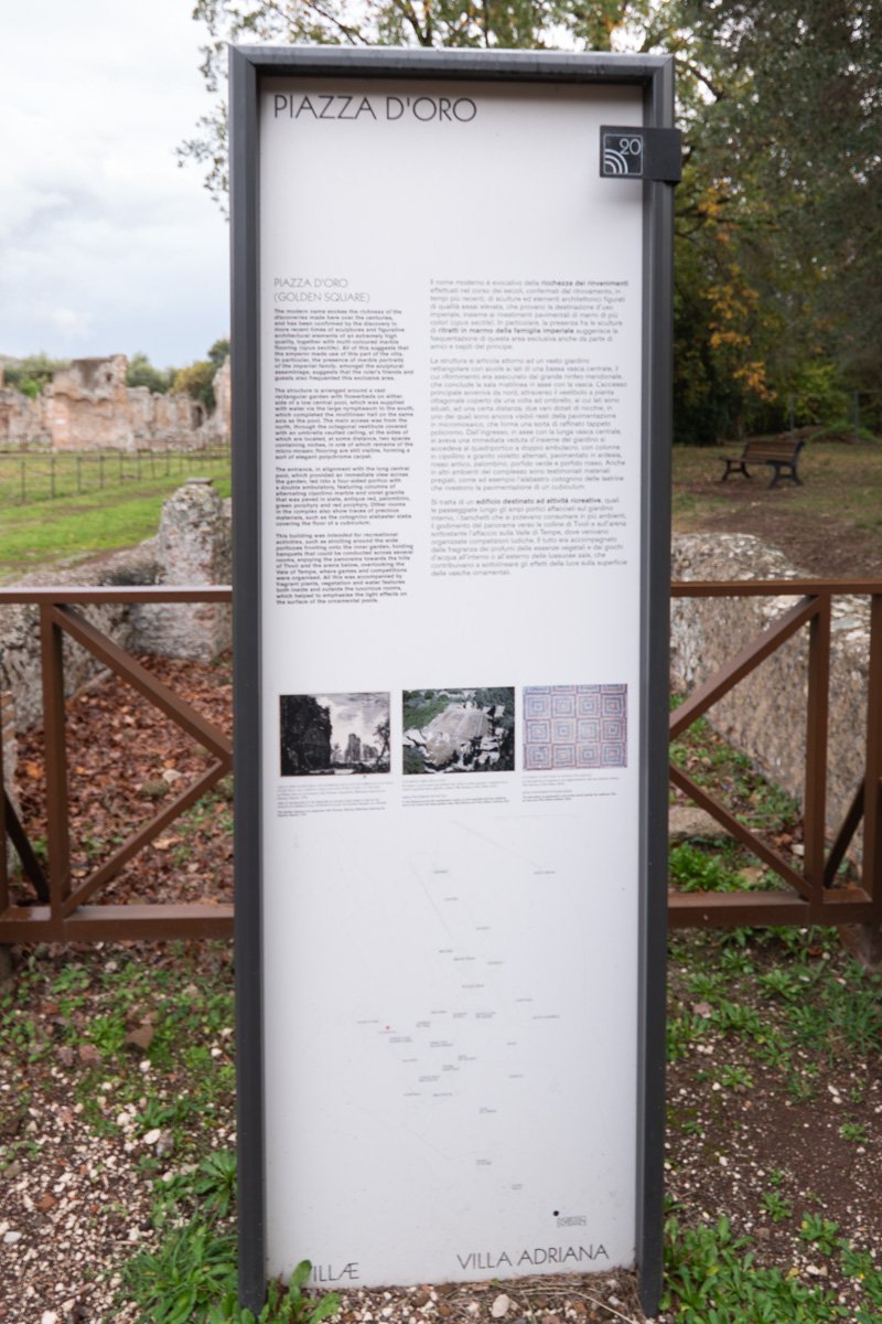 panneau affichage de la place