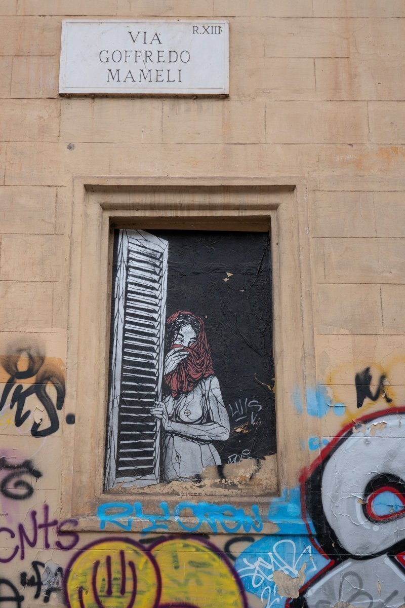 dessin femme à la fenêtre