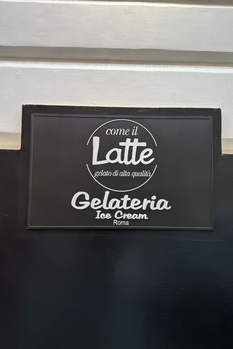 enseigne come il latte