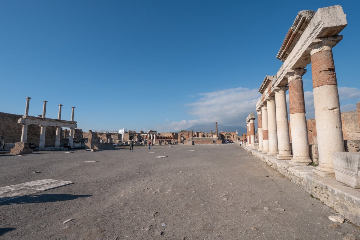 grande place publique