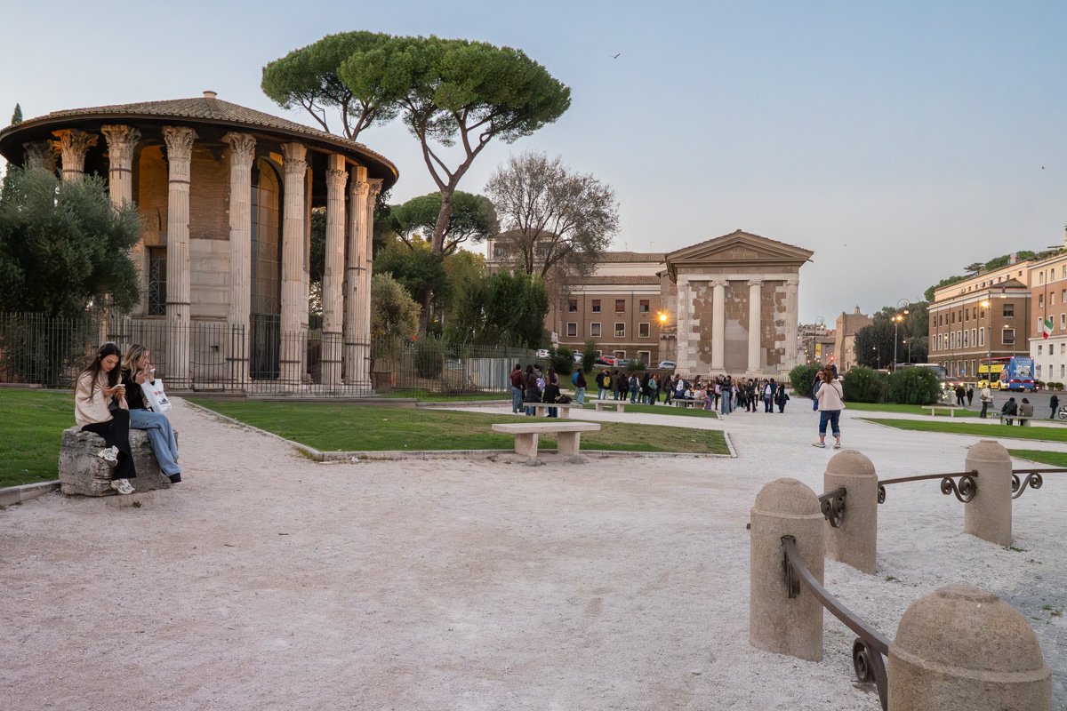 place au coucher de soleil