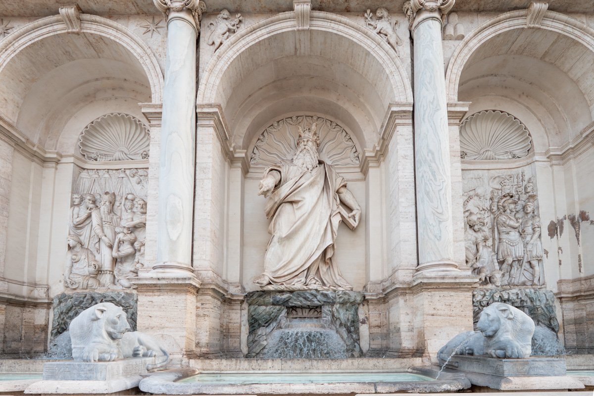 zoom sur la Fontana dell’Acqua Felice