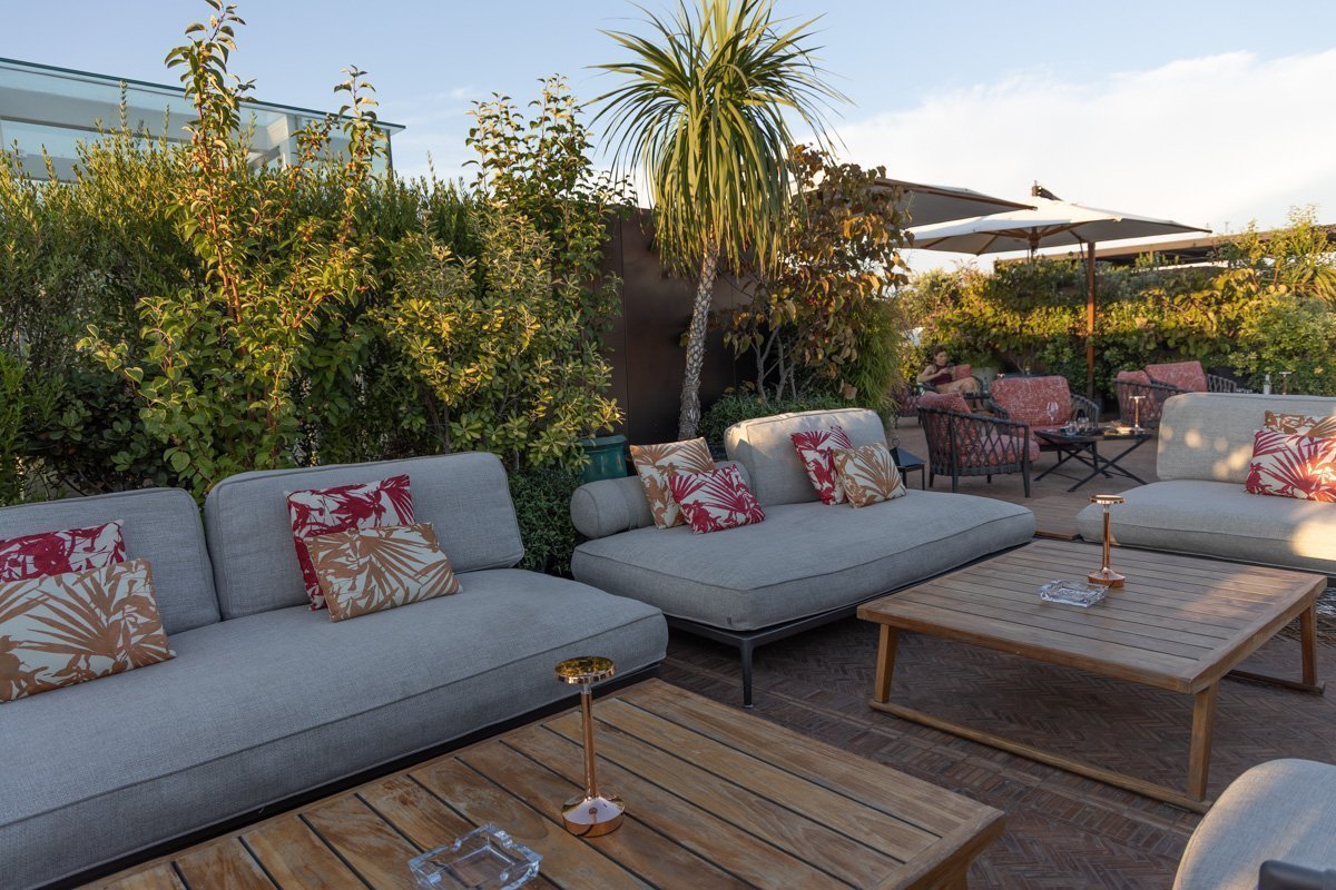 canapé sur le rooftop