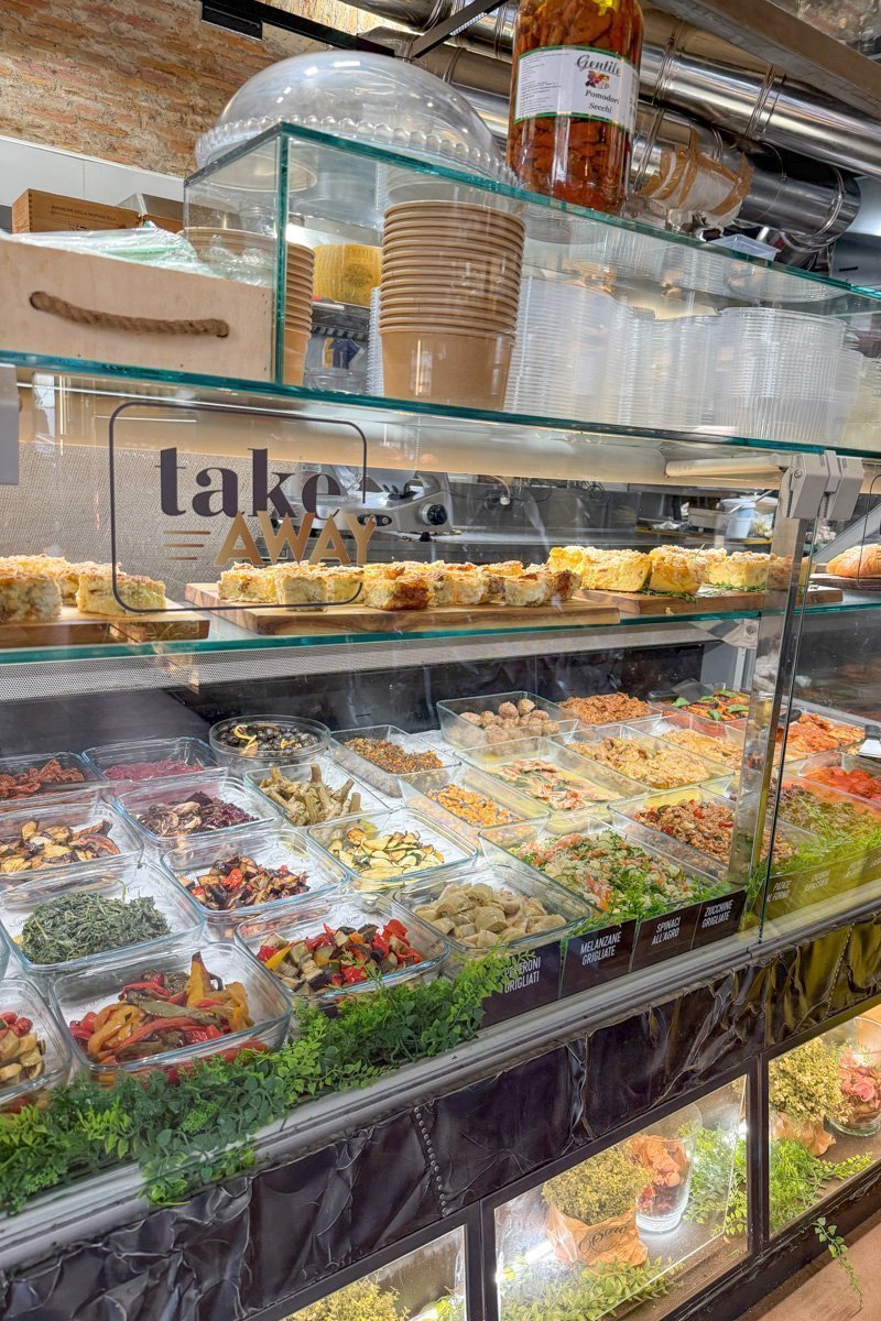 étagère de repas à emporter