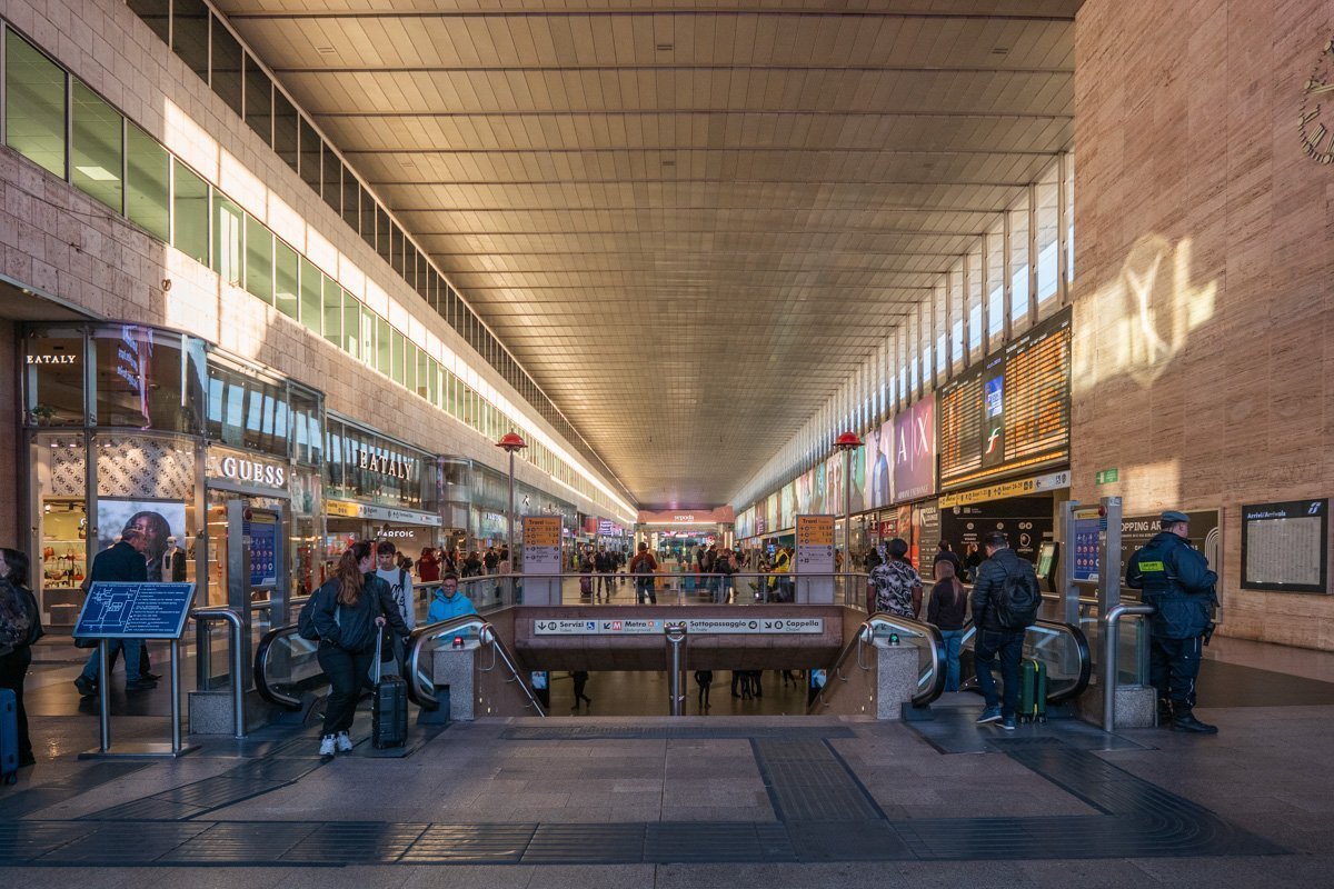 intérieur de la gare