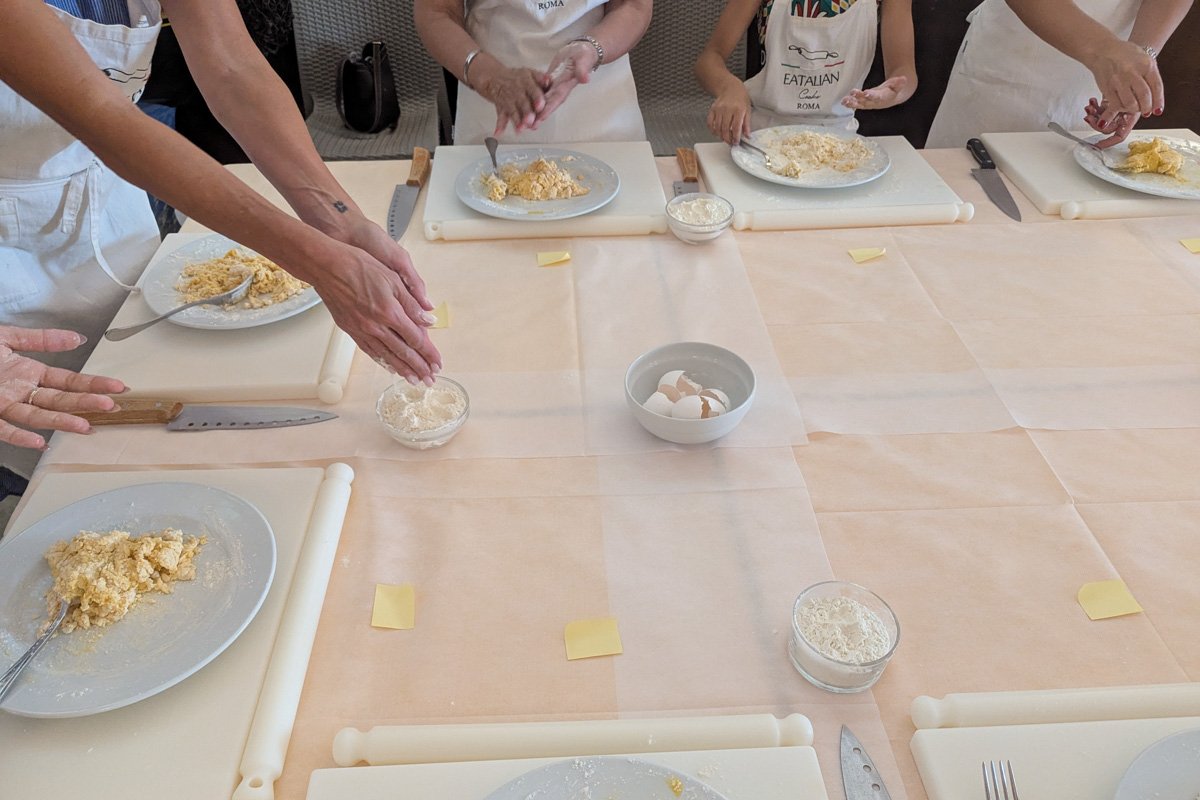 milieu de la préparation avec les participants