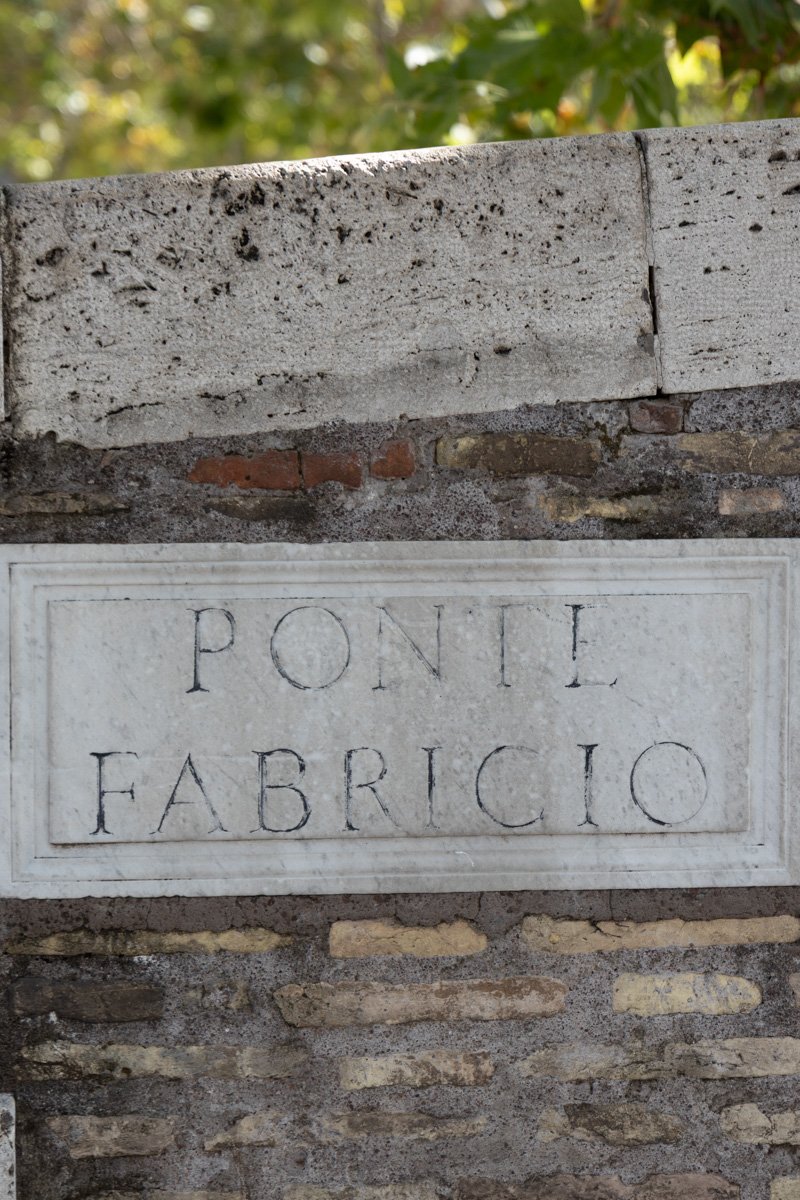 ponte fabricio