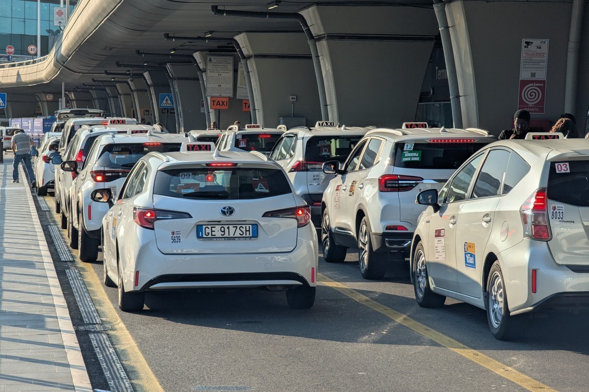 taxis blanc aéroport