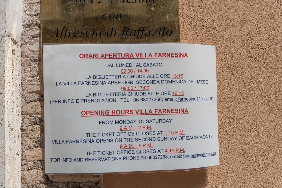 Panneau d'horaires