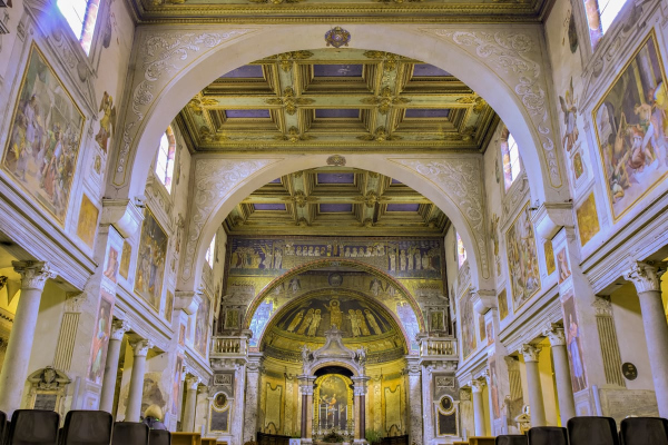 Nef de la Basilique San Pietro in Vincoli